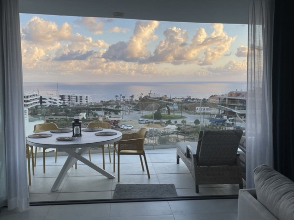 1 7980e48d732b6fc85c14b43b94d2aa54 1760