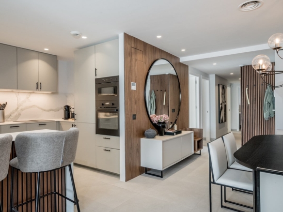 1 7980e48d732b6fc85c14b43b94d2aa54 1763