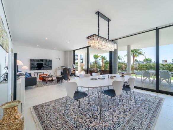 1 7980e48d732b6fc85c14b43b94d2aa54 1780