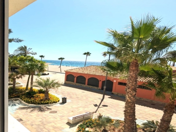 1 7980e48d732b6fc85c14b43b94d2aa54 1785