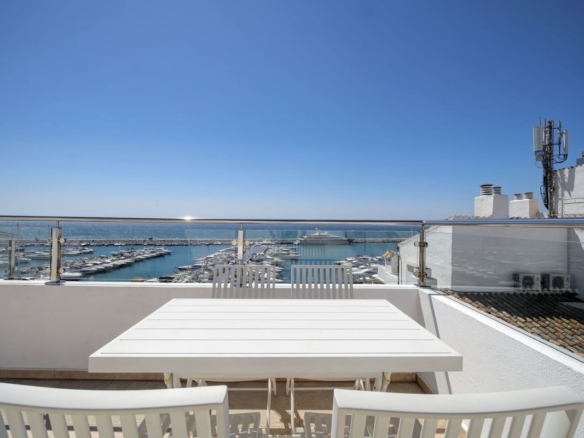 1 7980e48d732b6fc85c14b43b94d2aa54 1798