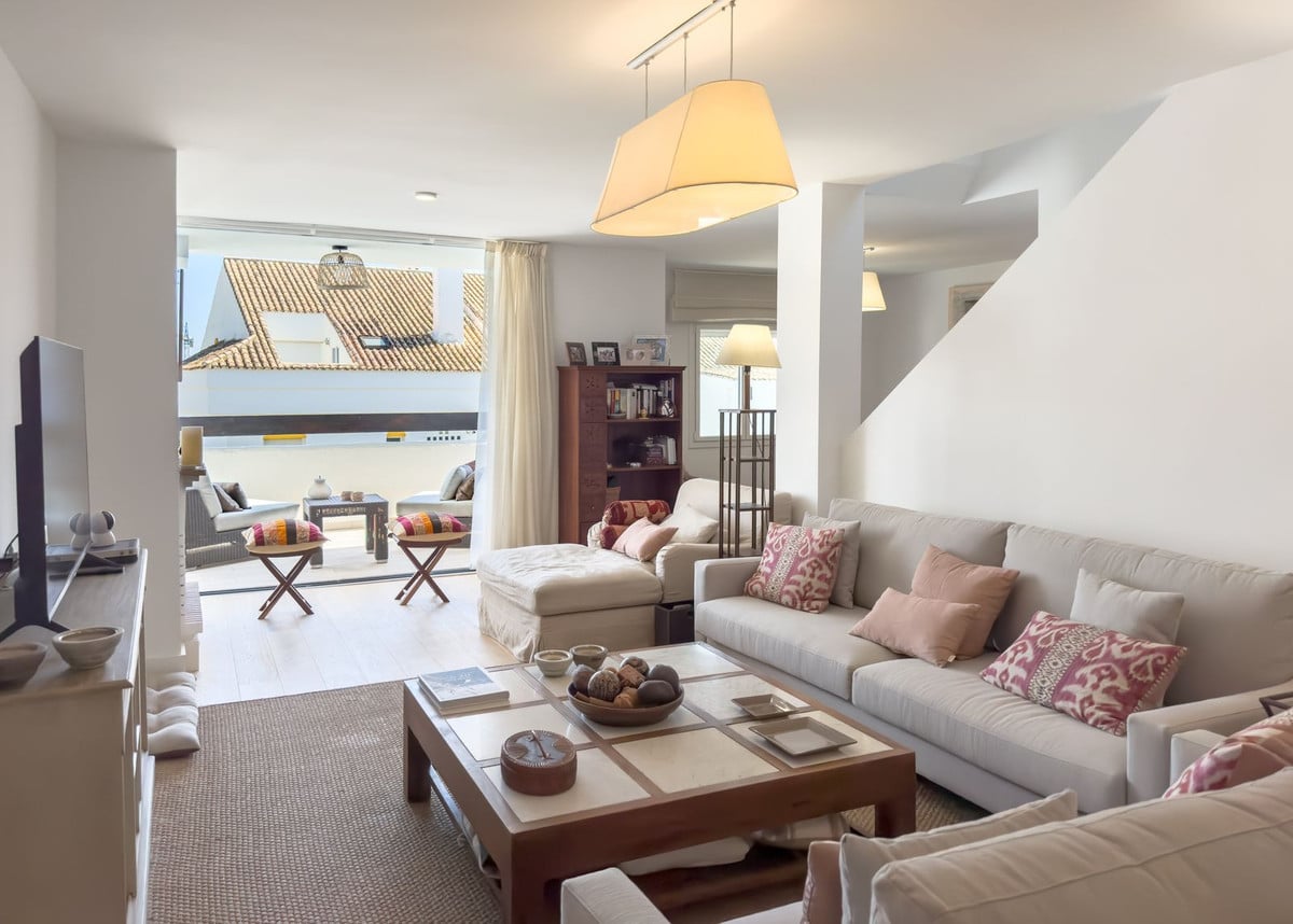 1 7980e48d732b6fc85c14b43b94d2aa54 1810