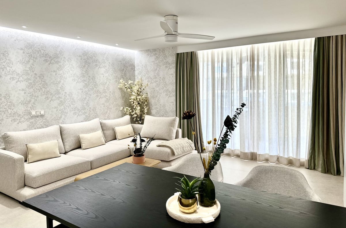 1-7980e48d732b6fc85c14b43b94d2aa54-1835