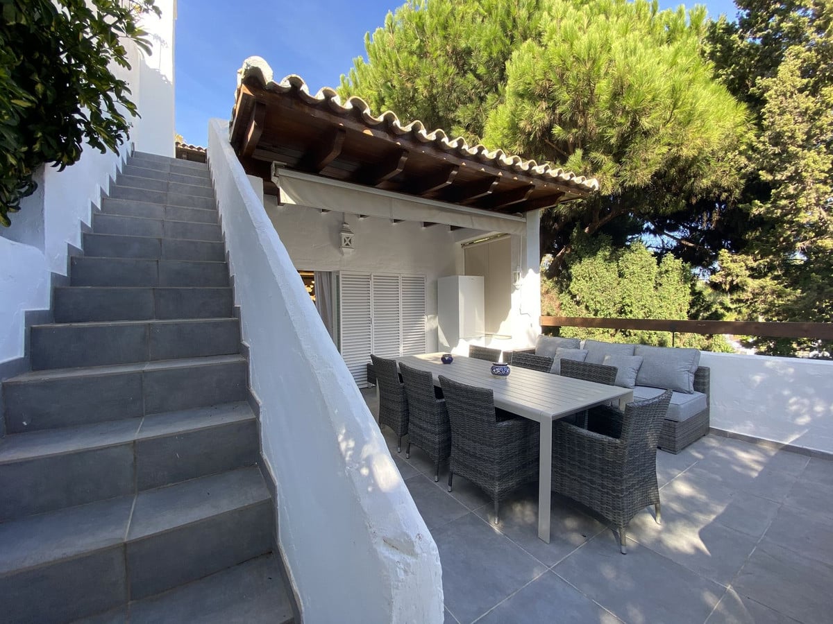 1-7980e48d732b6fc85c14b43b94d2aa54-1972