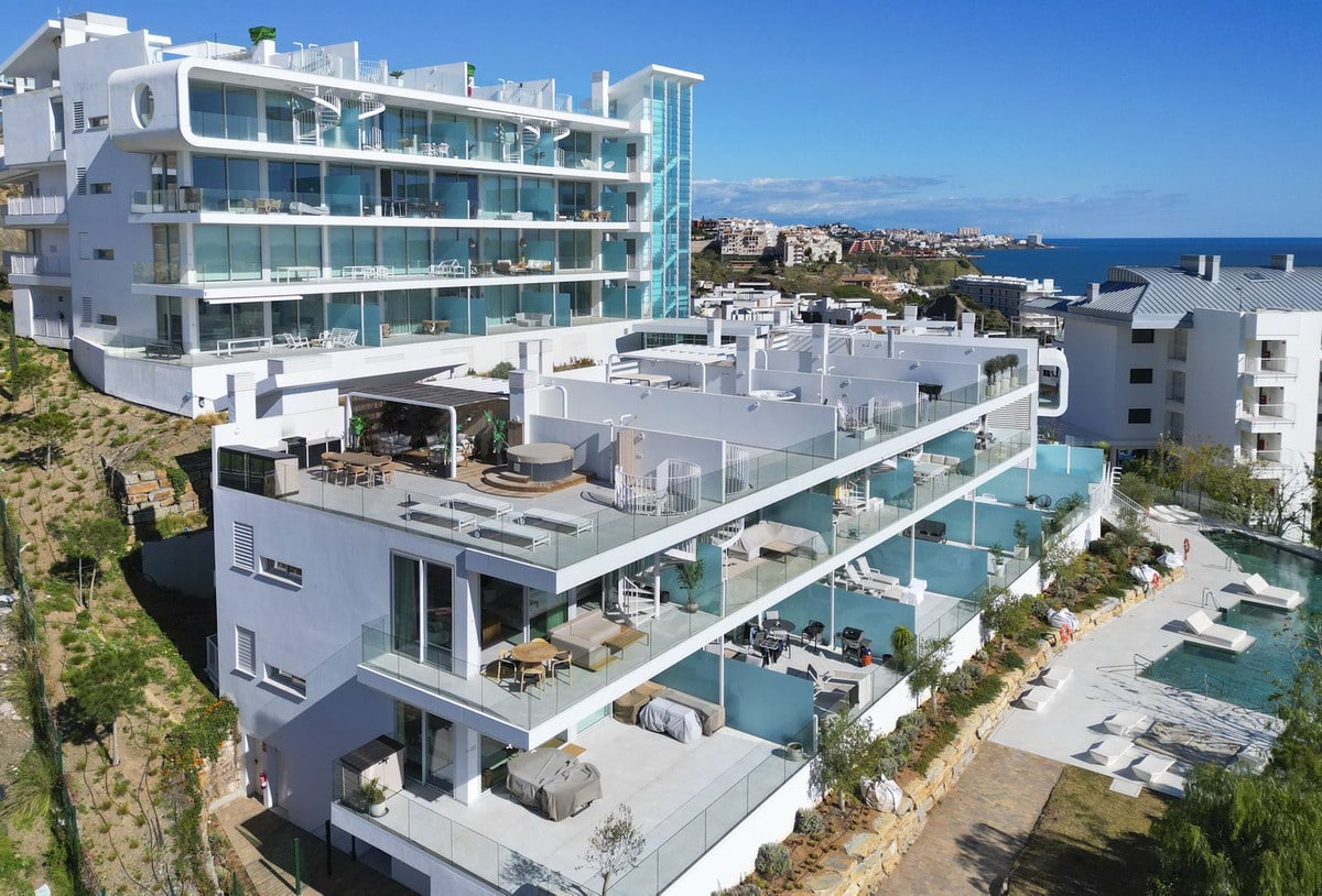 1-7980e48d732b6fc85c14b43b94d2aa54-1979