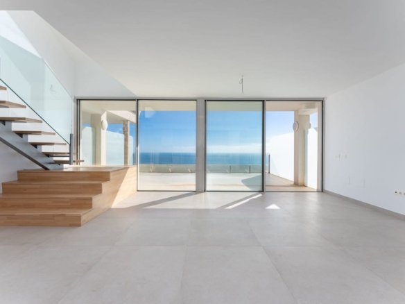 1 7980e48d732b6fc85c14b43b94d2aa54 1981