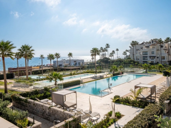 1 7980e48d732b6fc85c14b43b94d2aa54 2003