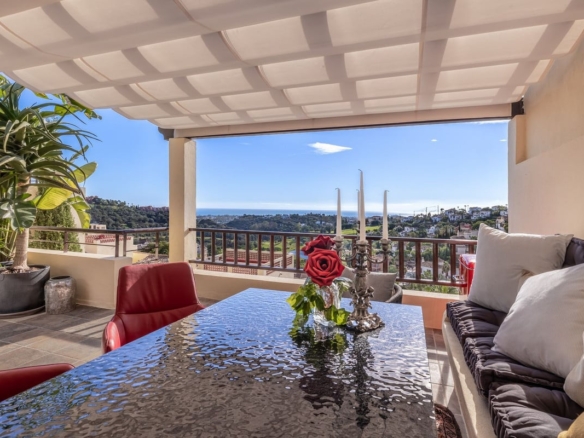 1 7980e48d732b6fc85c14b43b94d2aa54 2004