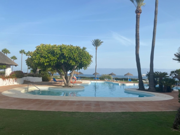 1 7980e48d732b6fc85c14b43b94d2aa54 2092