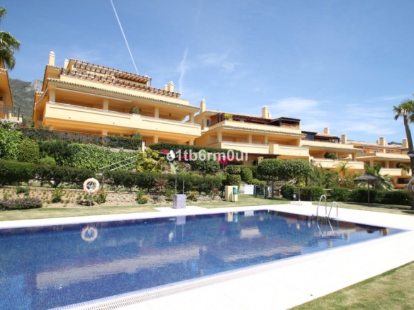 1 7980e48d732b6fc85c14b43b94d2aa54 2118