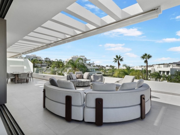 1 7980e48d732b6fc85c14b43b94d2aa54 2126