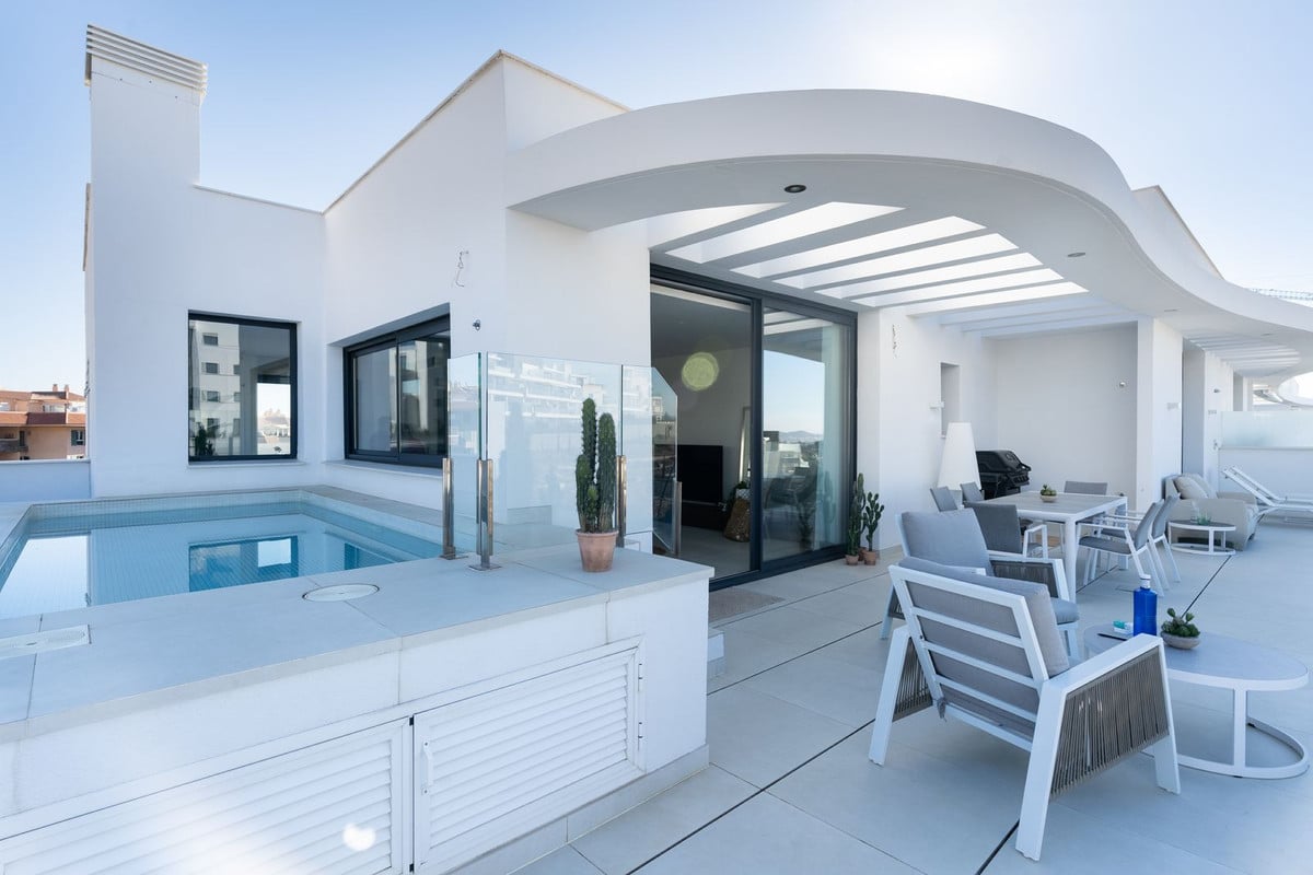 1-7980e48d732b6fc85c14b43b94d2aa54-2128