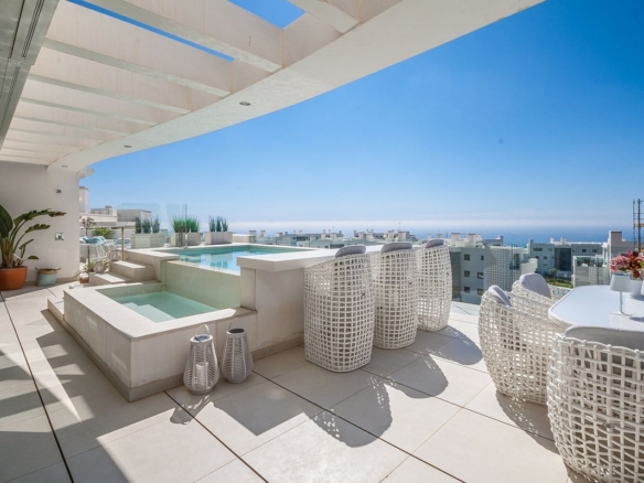 1 7980e48d732b6fc85c14b43b94d2aa54 2139