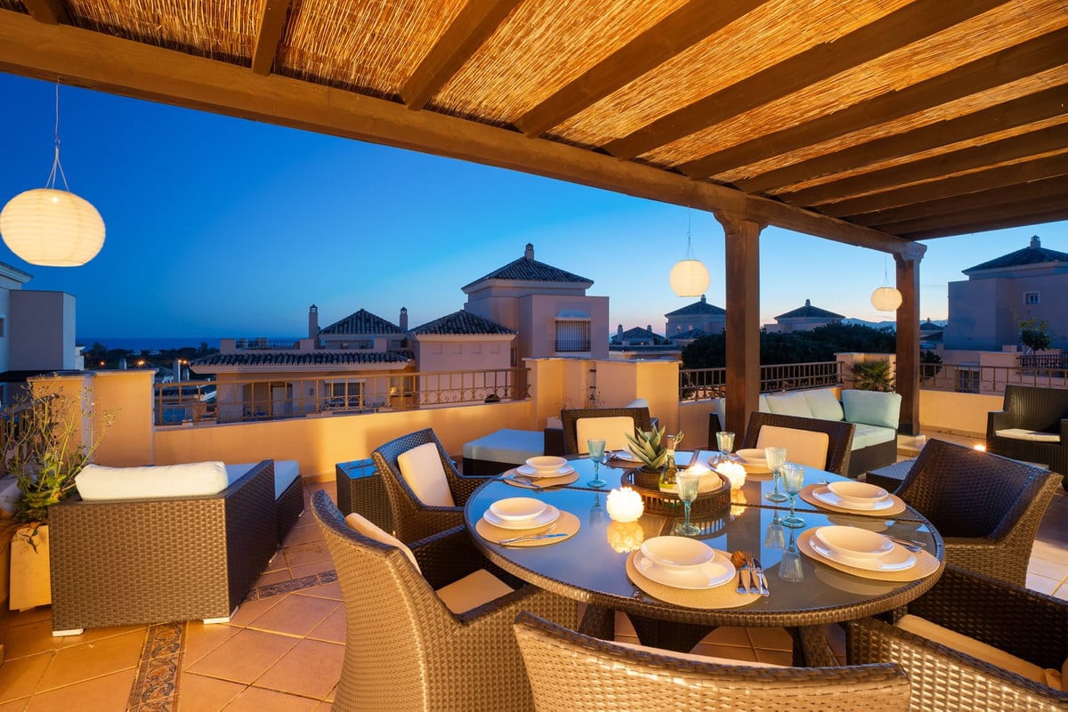 1-7980e48d732b6fc85c14b43b94d2aa54-2155