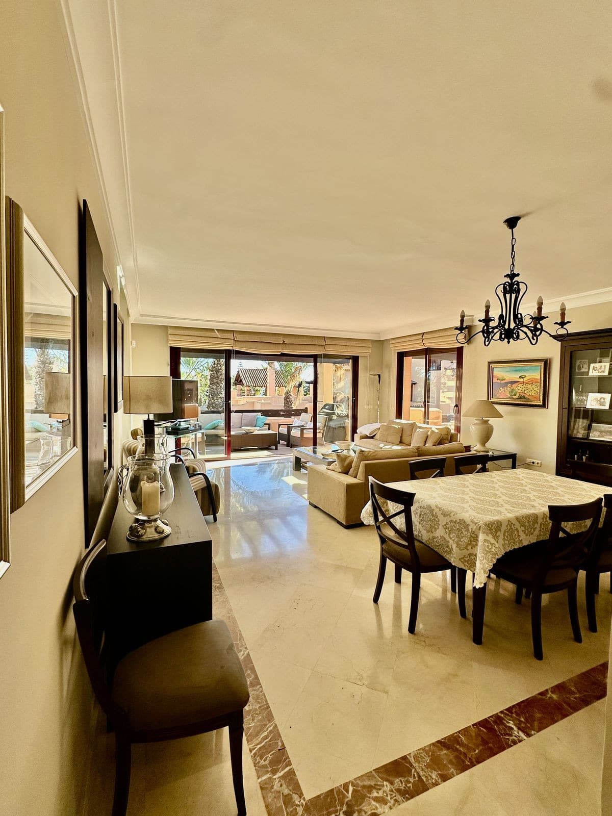 1-7980e48d732b6fc85c14b43b94d2aa54-2180