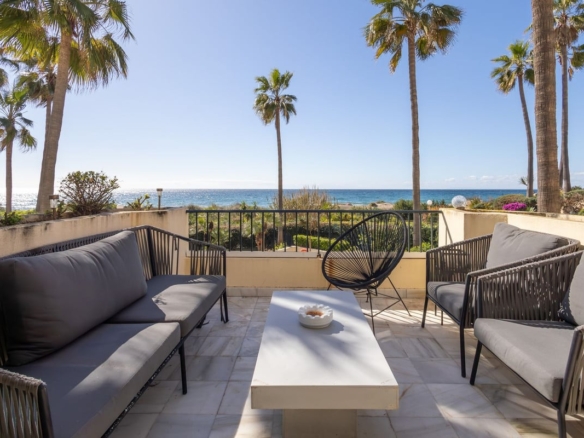 1 7980e48d732b6fc85c14b43b94d2aa54 2181