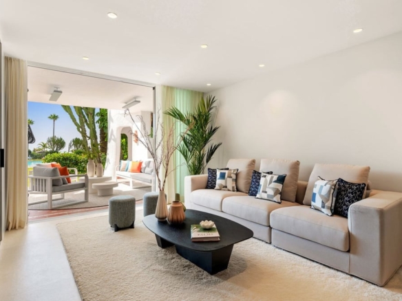 1 7980e48d732b6fc85c14b43b94d2aa54 2207