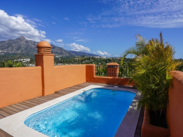 1 7980e48d732b6fc85c14b43b94d2aa54 2212