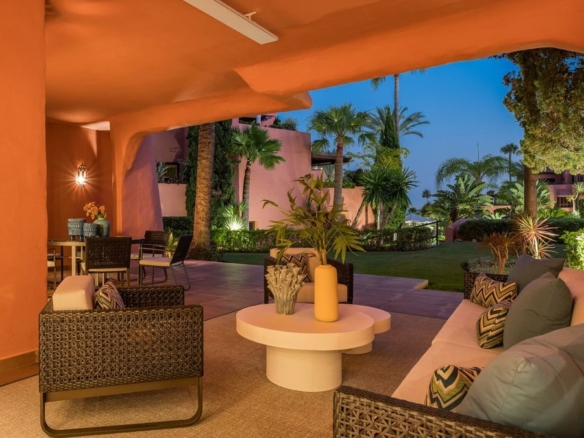 1 7980e48d732b6fc85c14b43b94d2aa54 2231