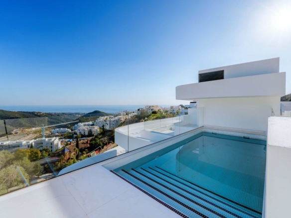 1 7980e48d732b6fc85c14b43b94d2aa54 2240