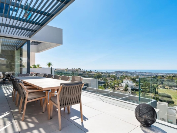 1 7980e48d732b6fc85c14b43b94d2aa54 2244