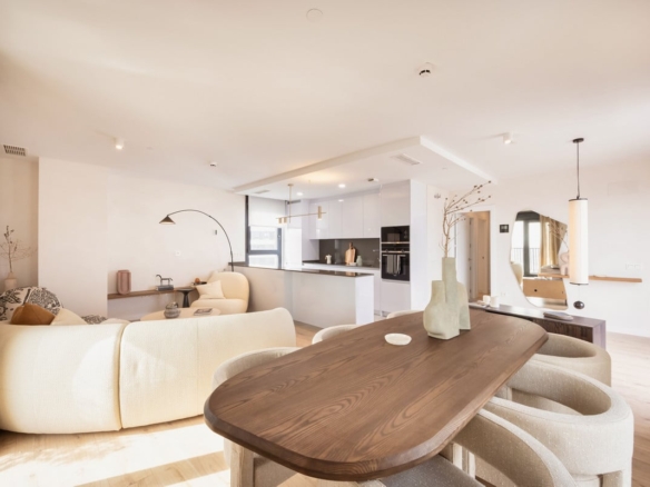 1 7980e48d732b6fc85c14b43b94d2aa54 2281