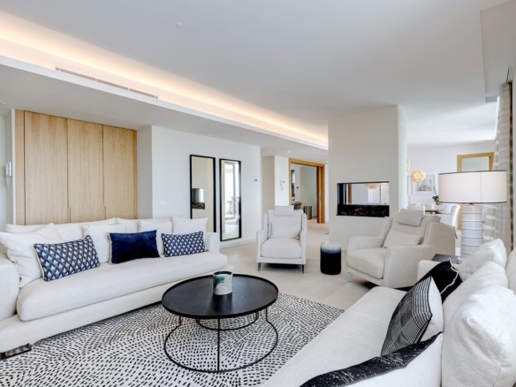 1 7980e48d732b6fc85c14b43b94d2aa54 2298