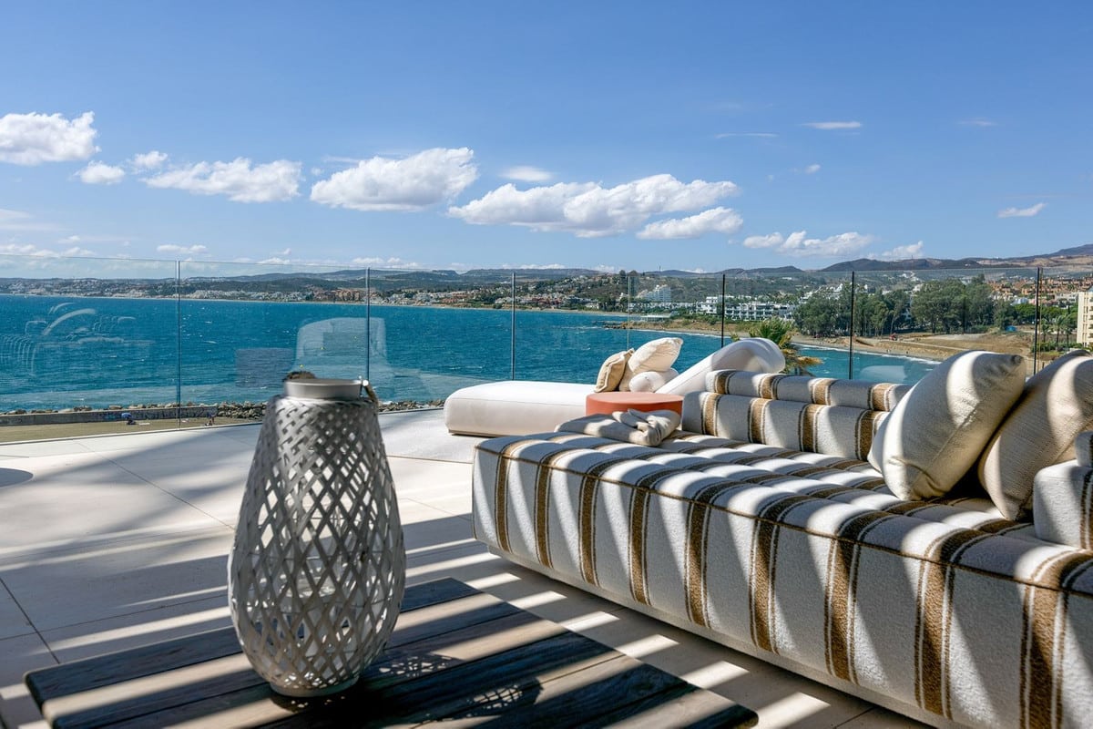 1-7980e48d732b6fc85c14b43b94d2aa54-2299