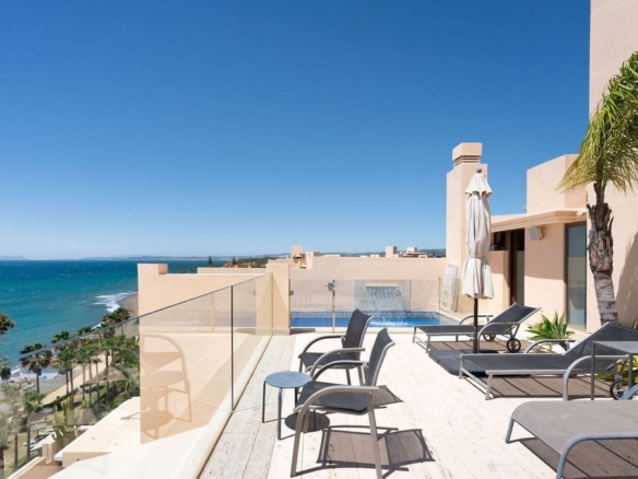 1 7980e48d732b6fc85c14b43b94d2aa54 2348