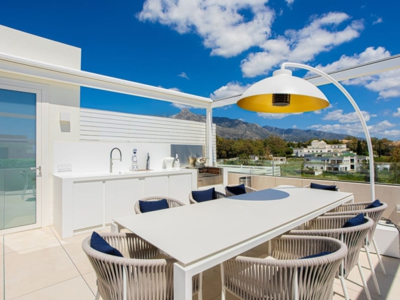 1 7980e48d732b6fc85c14b43b94d2aa54 2365