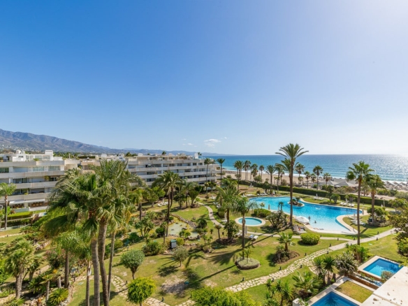 1 7980e48d732b6fc85c14b43b94d2aa54 2375