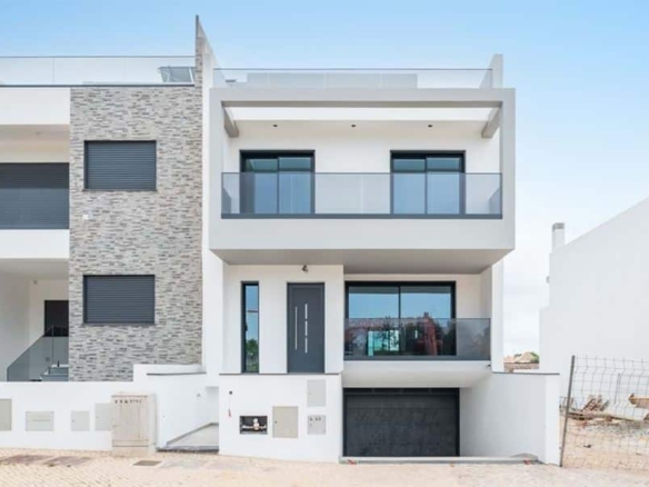 16 1 0ef69dae ffd3 4e8a a892 61232d51cfda