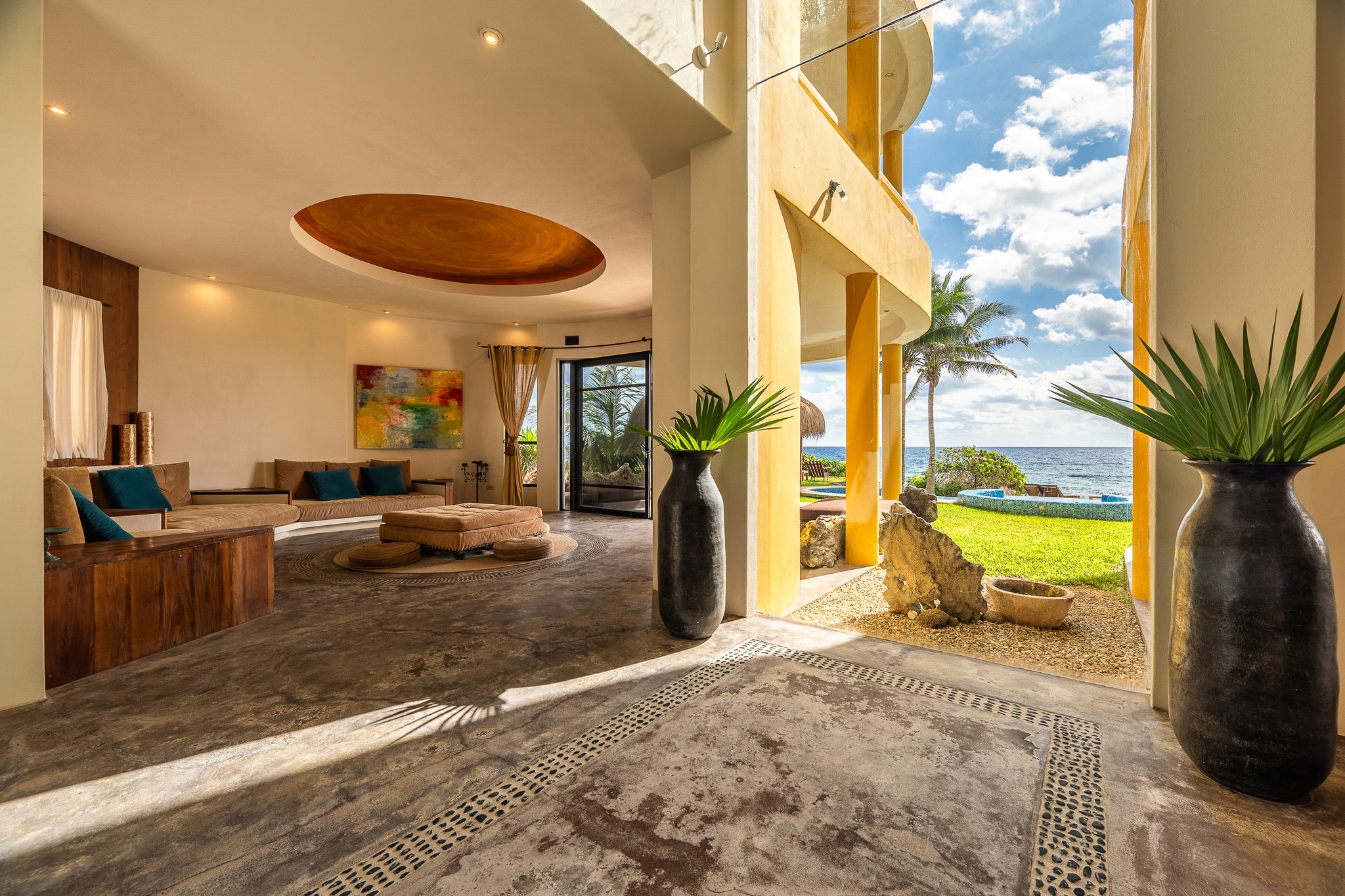 Espirit del Mar Ocean Front House 2