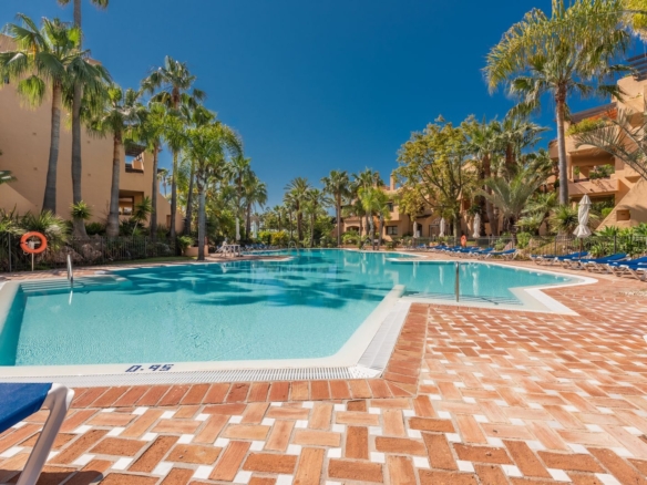 1 7020804132f1cd48fa7d0a6cde6ac64b 715