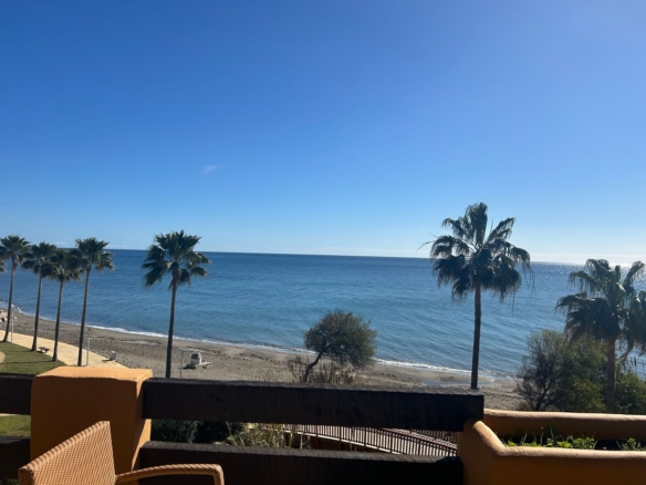 1 7020804132f1cd48fa7d0a6cde6ac64b 719