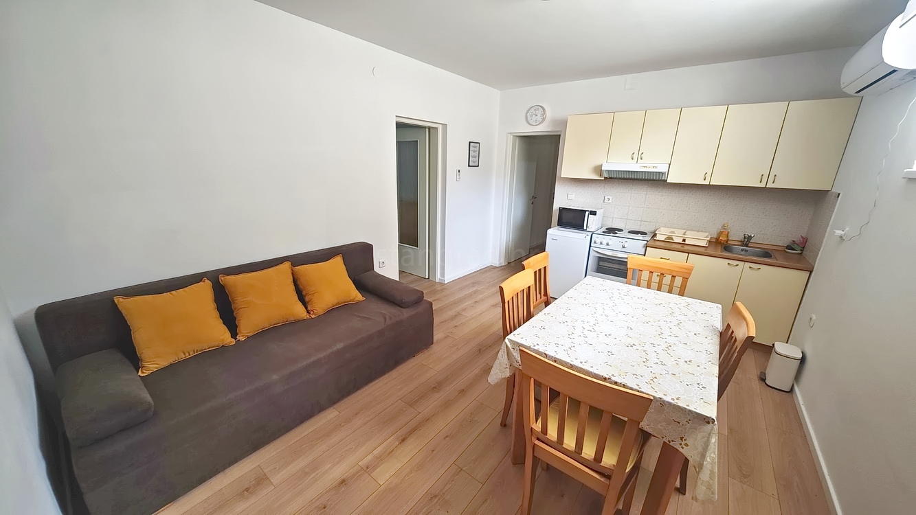 1752474042_malinska_renoviran_opremljen_apartman_blizu_centra_i_mora_prodaja_11