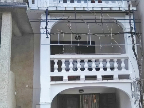 1752748425 baska okolica kuca u nizu s okucnicom na mirnoj lokaciji prodaja 30