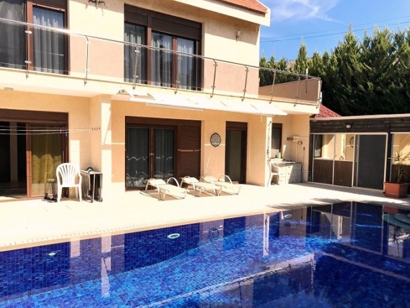 135408 img 10127 10127 12 full