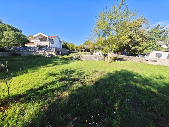 1755692020 1000116215