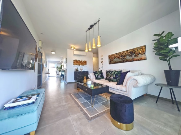 1757087705 krk moderan apartman s bazenom i pogledom na more prodaja 20