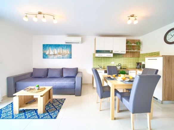 1757595536 malinska dvije stambene jedinice s okucnicom prodaja 12