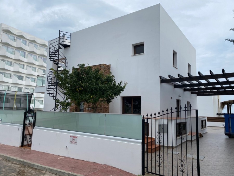 457588-detached-house-in-protaras_full