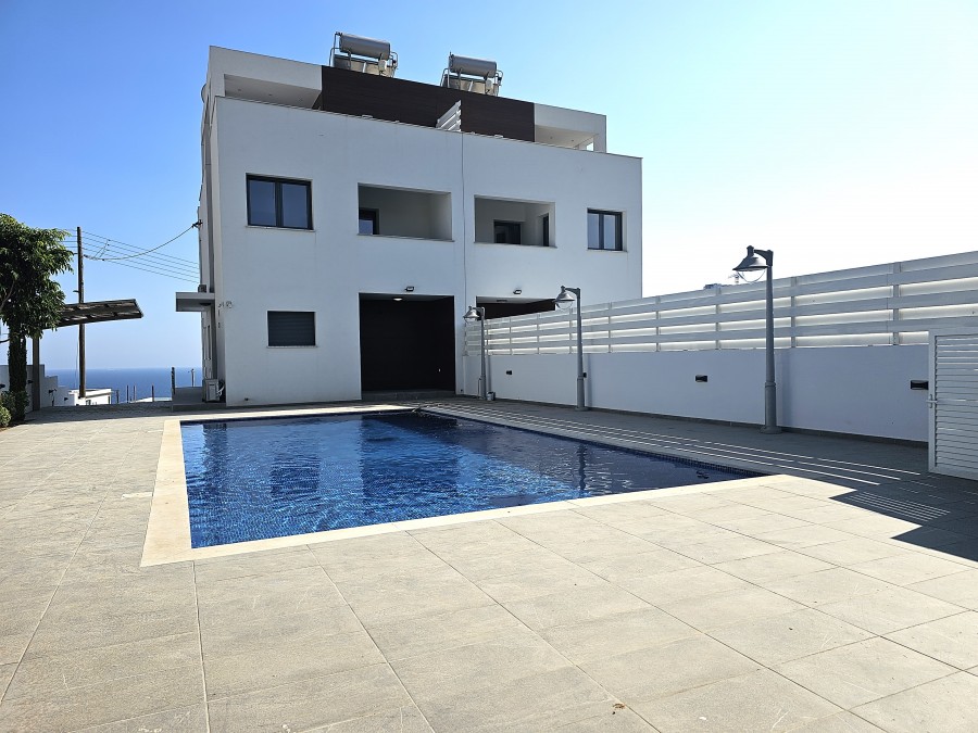 514506-semi-detached-villa-for-sale-in-select-location_full