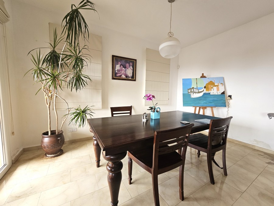 532721-detached-villa-for-sale-in-select-location_full