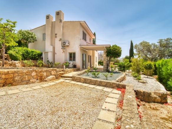 594035 detached villa for sale in tala kamares full