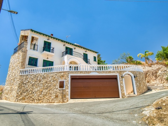 602130 detached villa for sale in nata full