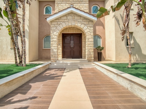 618692 detached villa for sale in kato paphos universal full