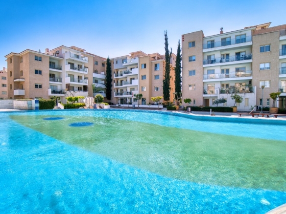 621703 town house for sale in kato paphos universal full