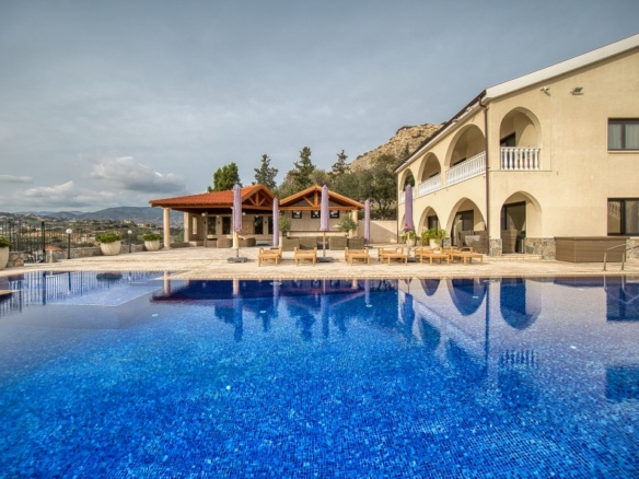 645939 detached villa for sale in parekklisia full