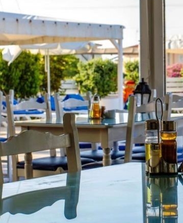 64996 hotel for sale in larnaca full